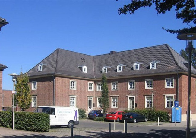 Черепица боковая керамическая Roben Flandern левая altfarben